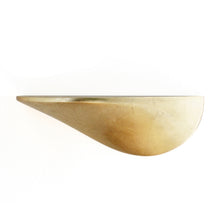 Laden Sie das Bild in den Galerie-Viewer, Wandregal aus Beton mittel - gold